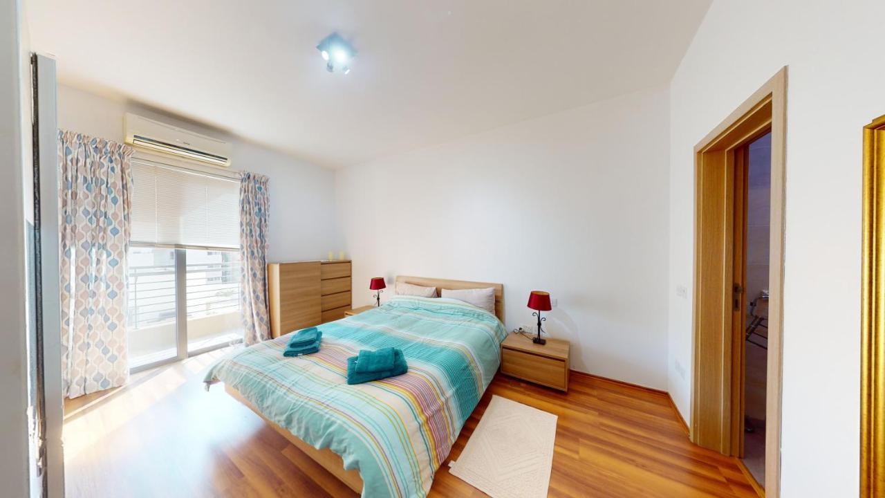 4Th Floor Apartment In Tigne Sliema Ngoại thất bức ảnh