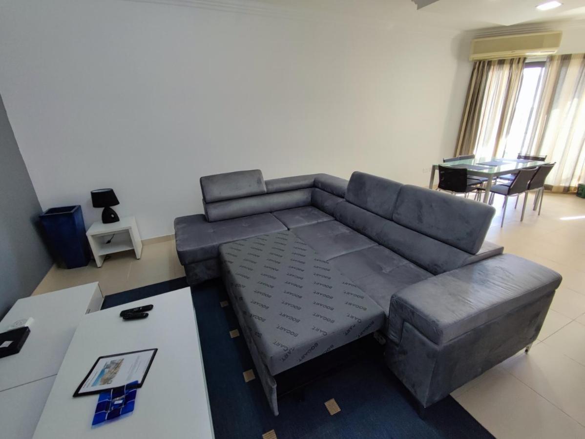 4Th Floor Apartment In Tigne Sliema Ngoại thất bức ảnh
